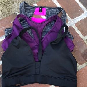 Sports bra bundle Victoria’s Secret
